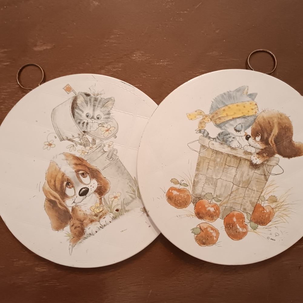 Charming Animal Wall Decor Set - White and Brown